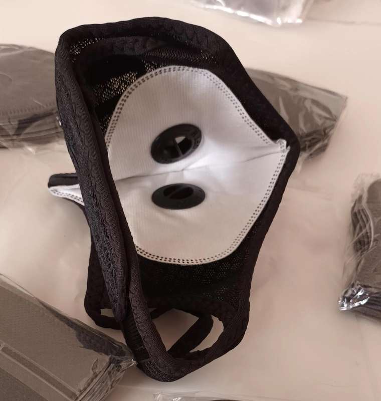 Protective Reusable Multiple Filter Layered Face Mask with 60x Carbon Filters Pads. New.