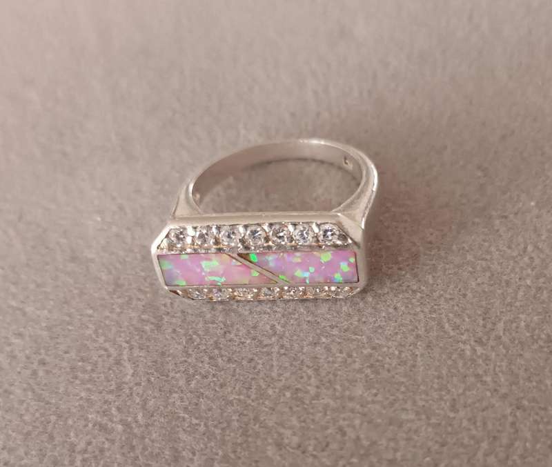 Lovely Sterling Silver Opal Ring. Size O.