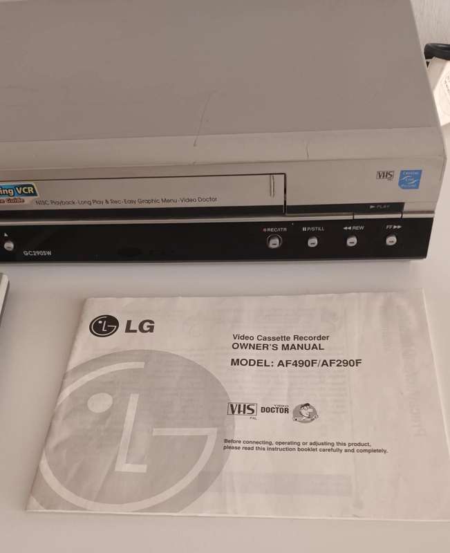LG TALKING VCR. VIDEO DOCTOR. GC290SW. NTSC Playback. Long Play and Record.
