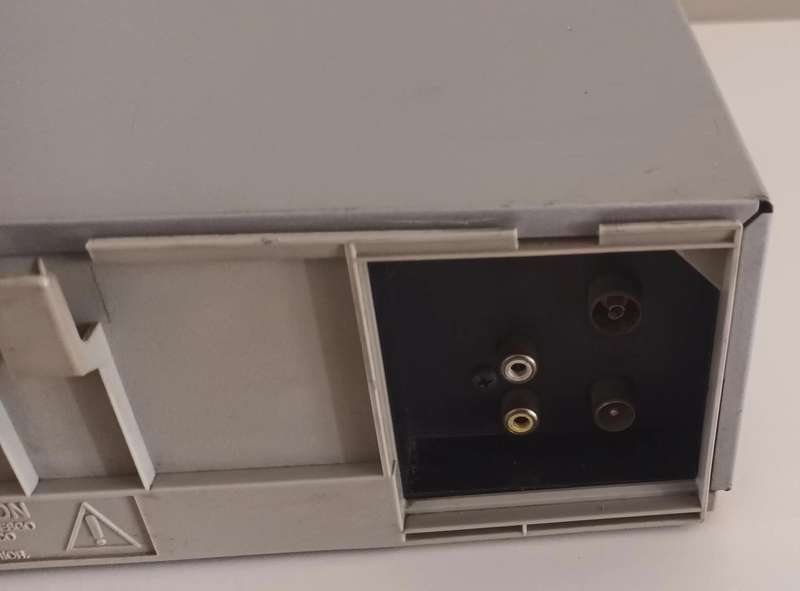 LG TALKING VCR. VIDEO DOCTOR. GC290SW. NTSC Playback. Long Play and Record.