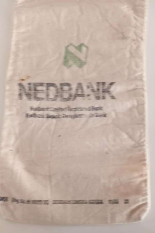 5x Vintage Material Bank Bags.