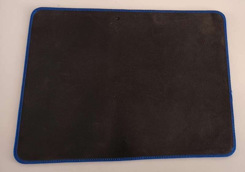 2x Mouse Pads.