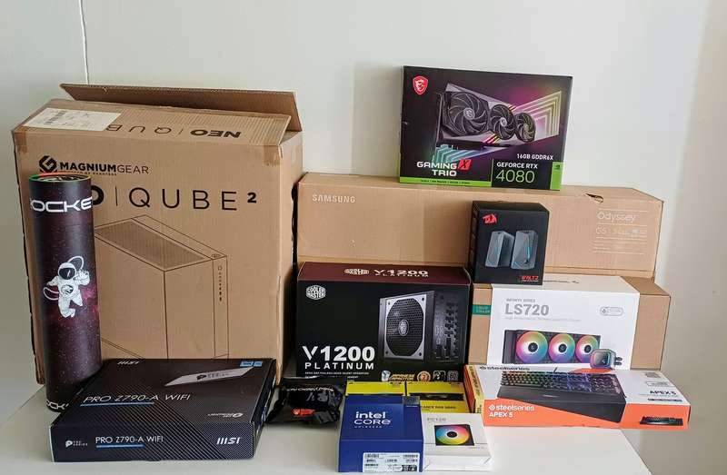 High End Gaming PC  i9 14900k/RTX 4080/64GB Ram/9Tb Storage/ 34" Ultrawide Monitor. Collection only!