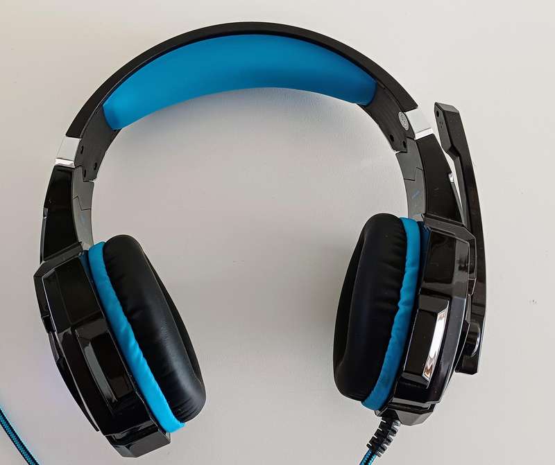 T Dagger Speakers + Kotion Each Headset + Foxxray Microphone.