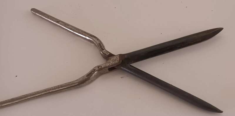 Antique DIAMANT Metal Stove Top Hair Curling Iron.