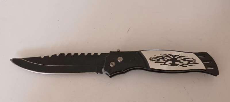 Flick Knife. 23.5cm. Blade 10.5cm.