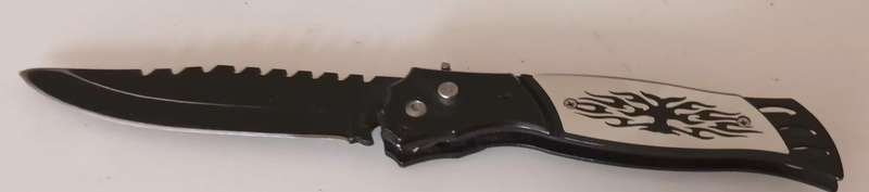 Flick Knife. 23.5cm. Blade 10.5cm.