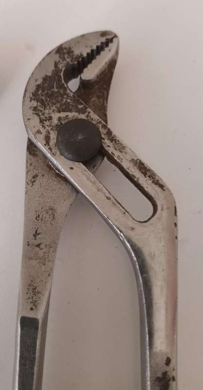 GROOVE-JOINT PLIERS. MADE IN USA.