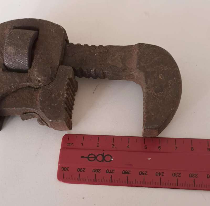 Tap Wrench ((Monkey Wrench). 50mm. Length 32cm.