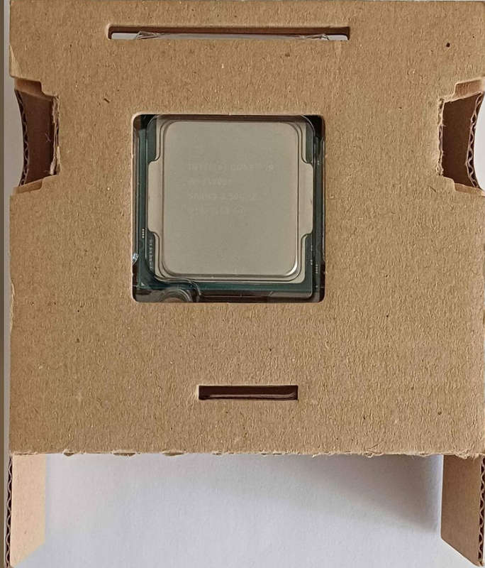 Intel Core i9 11900k (LGA 1200) 11th Gen CPU. Like New.