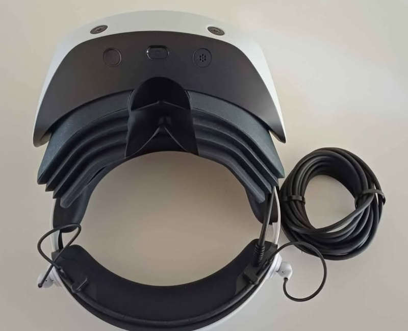 PlayStation 5 PSVR2 with Charging Dock/ Display Stand. Like New.