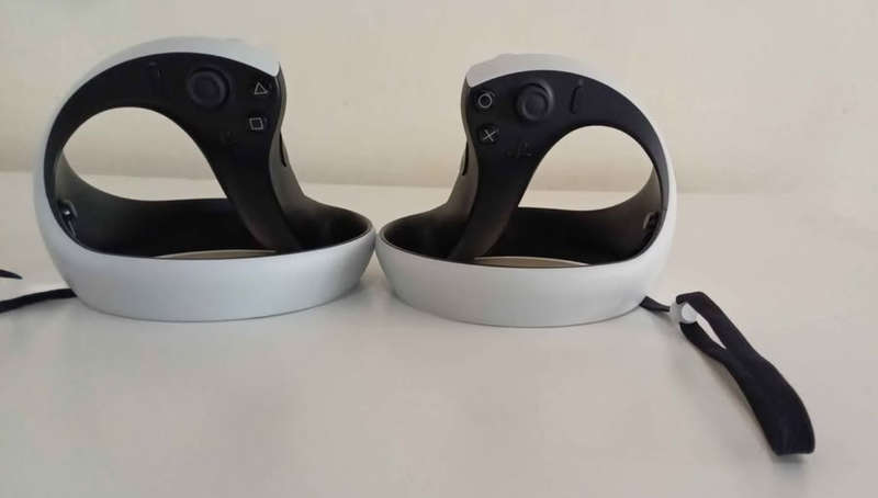 PlayStation 5 PSVR2 with Charging Dock/ Display Stand. Like New.