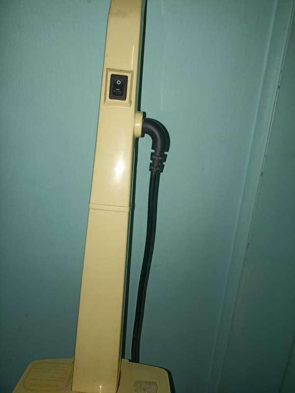 Electrolux 6 in 1 carpet shampooer