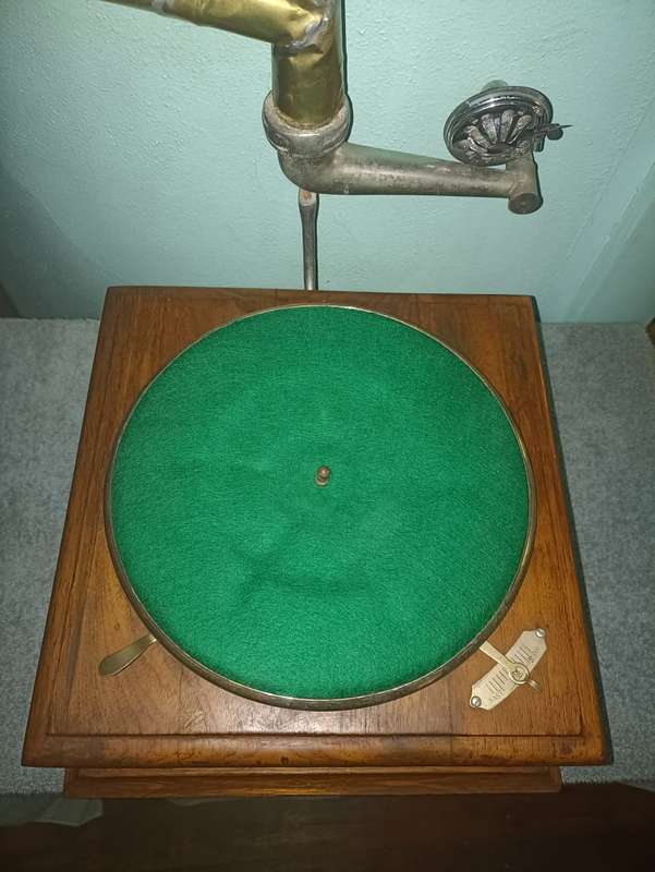 His Masters Voice Gramophone