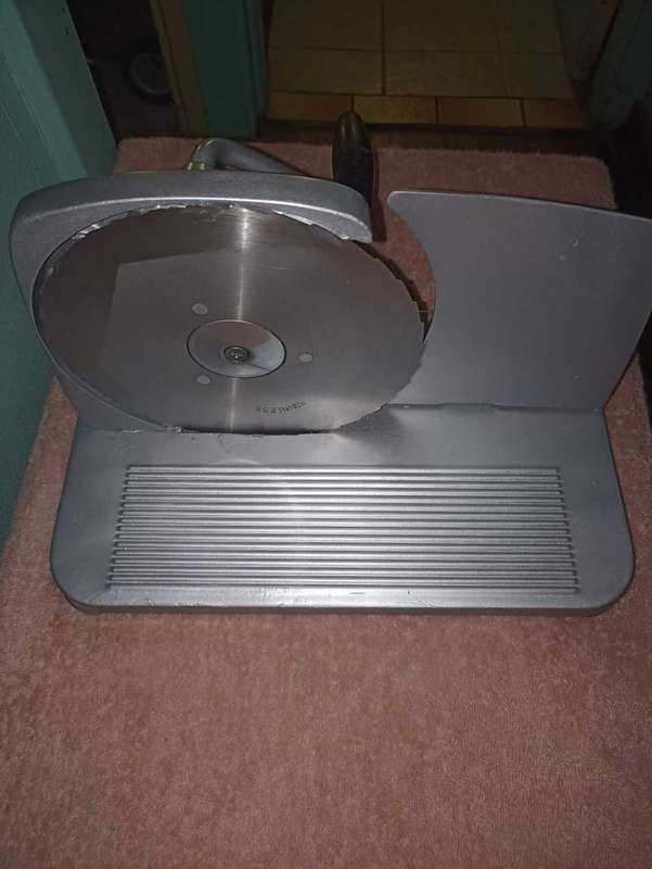 Vintage refurbished Pineware bread slicer