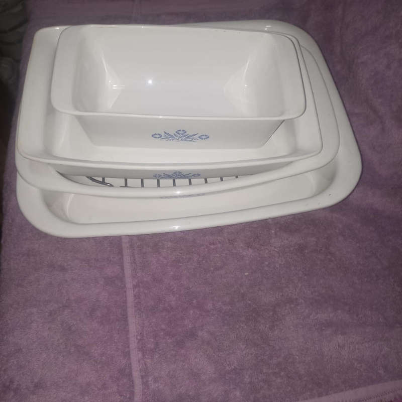WOW 29 piece Corningware set mint condition