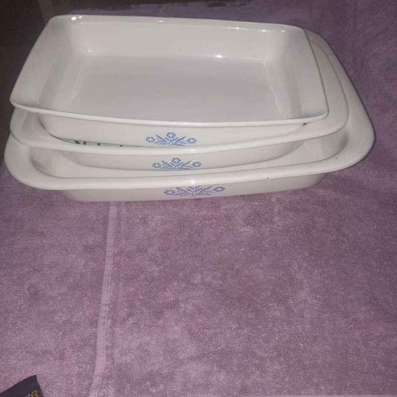 WOW 29 piece Corningware set mint condition