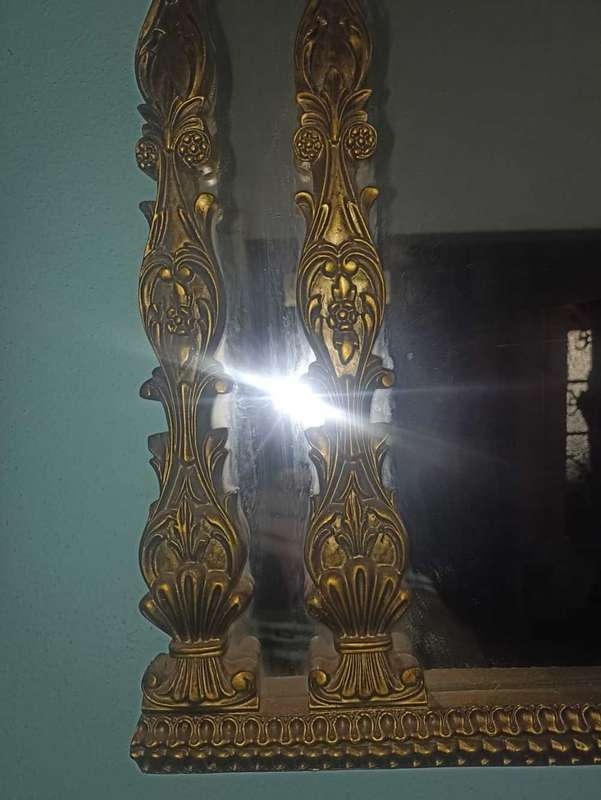 Entrance hall mirror and table