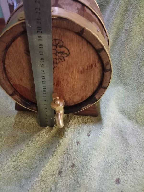 Brass wine Barrel 5 litres with wooden knob