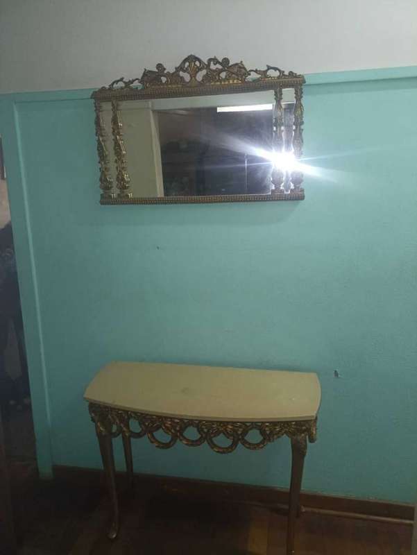 Entrance hall mirror and table