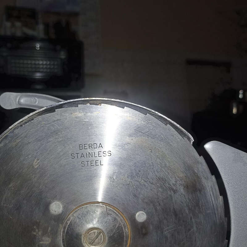 Refurbished Pineware bread slicer