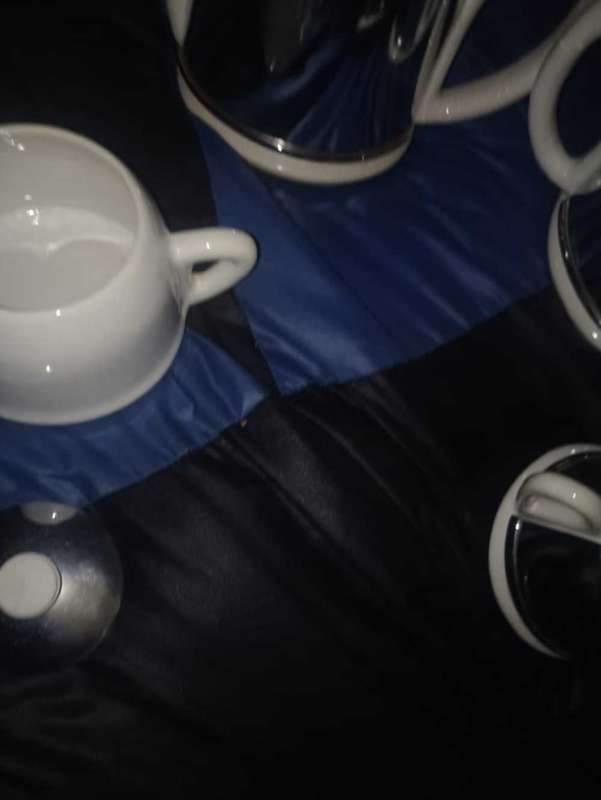 Vintage 4 peace Teaset Porcelain