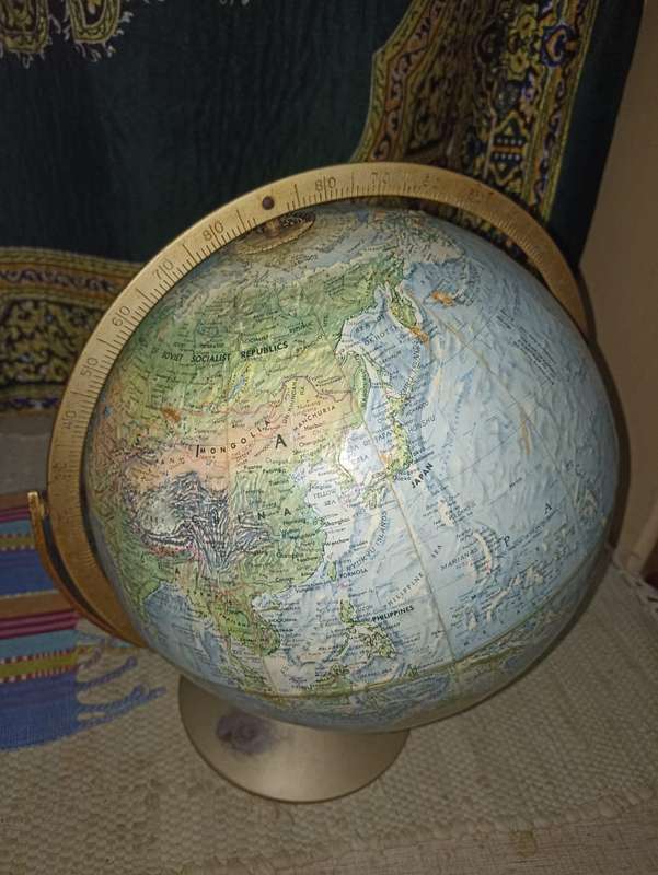 REPLOGAL VINTAGE GLOBE MADE IN USA