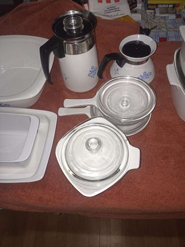 WOW 25 PIECE CORNING WARE VINTAGE SET