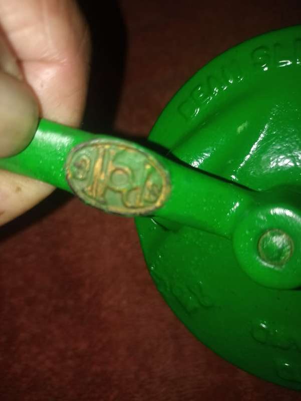 SPONGS GREEN BEAN SLICER REFURBISHED