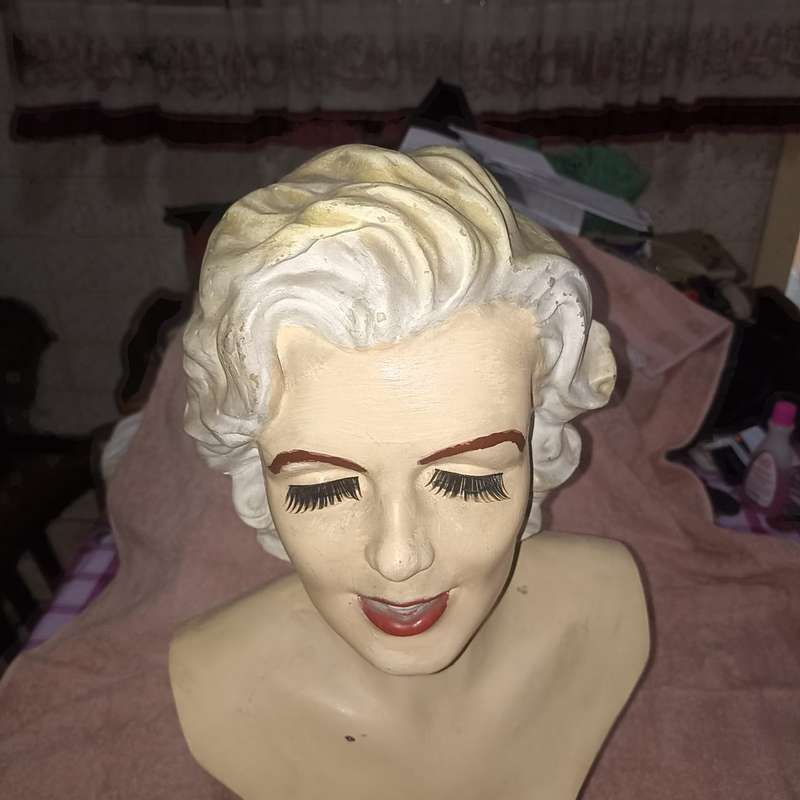 Marilyn Monroe Bust 1950 Vintage