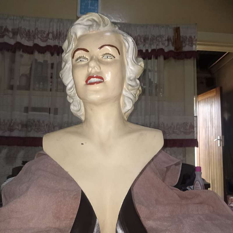 Marilyn Monroe Bust 1950 Vintage