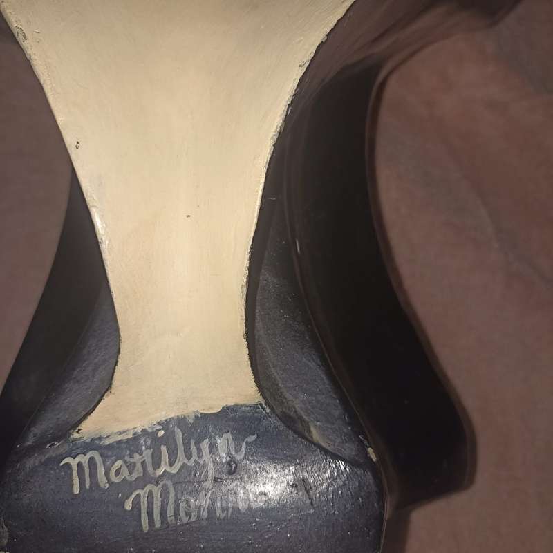 Marilyn Monroe Bust 1950 Vintage