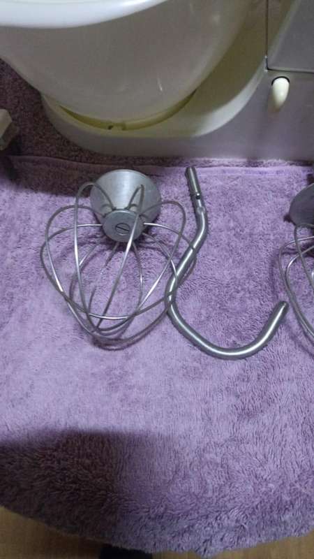 KENWOOD CHEF MIXER MADE IN ENGLAND