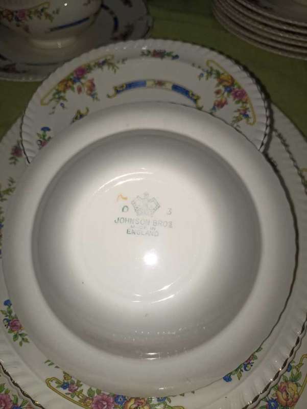 Johnson Bros dinner service Eastbourne
