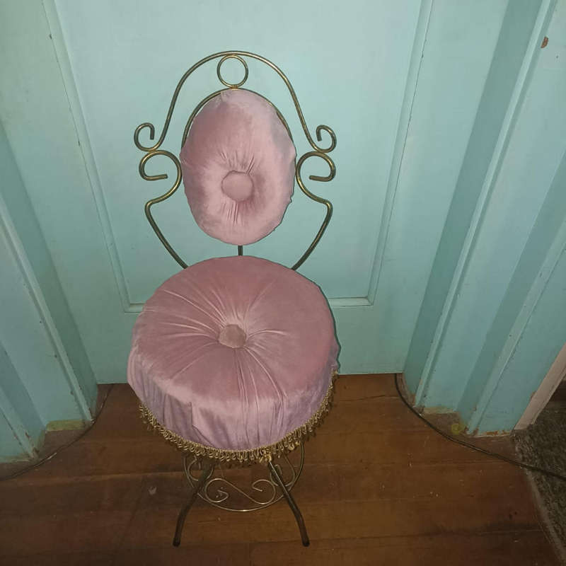 1960 Renovated  Boudoir pink chair