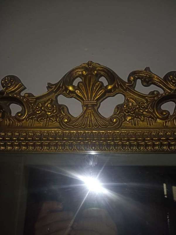 Entrance hall mirror and table