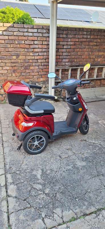 3 Wheel Electrical Scooter
