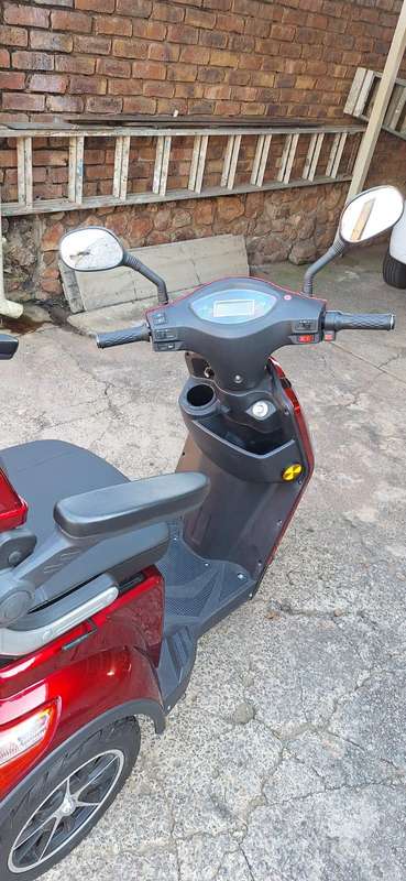 3 Wheel Electrical Scooter