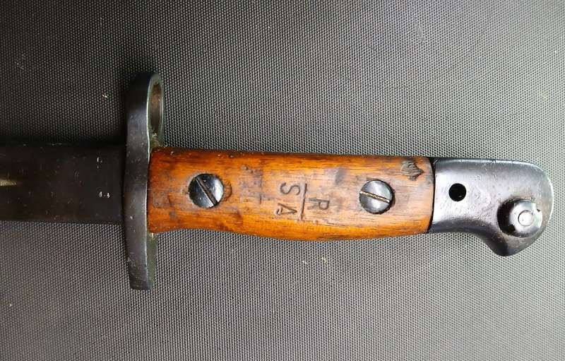 1907 Pattern 303 Bayonet With Brown Leather Scabbard