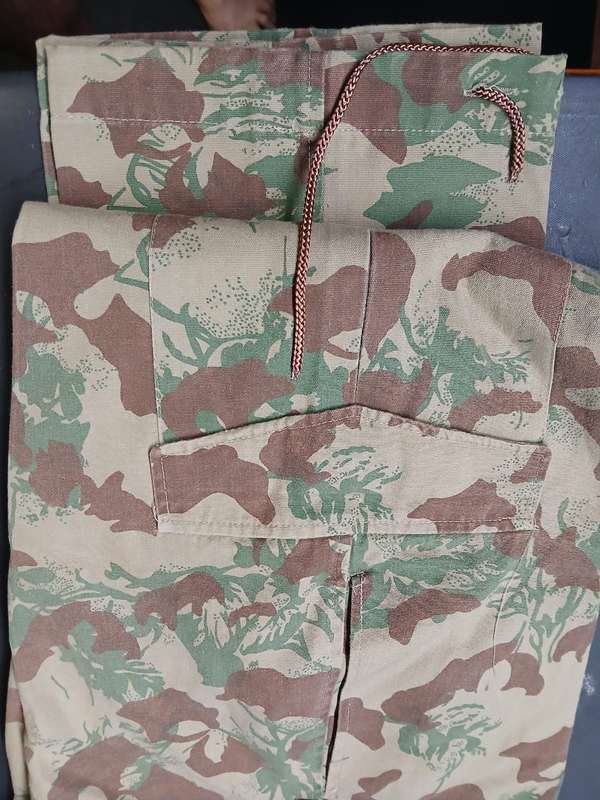 SAPS CAMO TROUSERS  2ND PATTERN - VERY GOOD CONDITION - SIZE 87/76  (5)