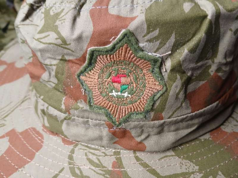 SAPS 2ND PATTERN CAMO HAT WITH BADGE