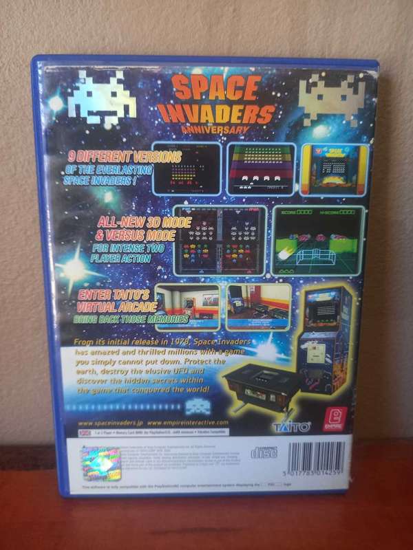 Space Invaders Anniversary And Figure Bundle