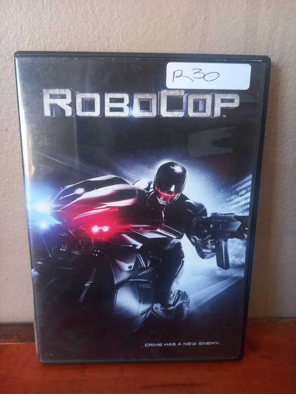 RoboCop (2014)
