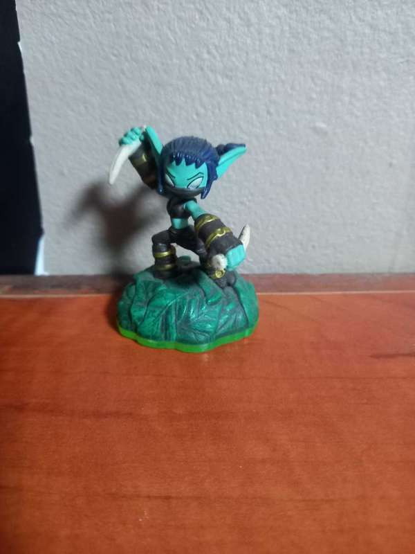 Skylanders Spyro's Adventure Stealth Elf