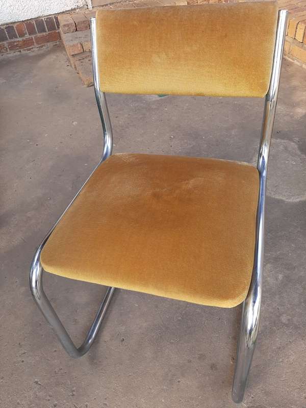 Dining Room Set in good condition