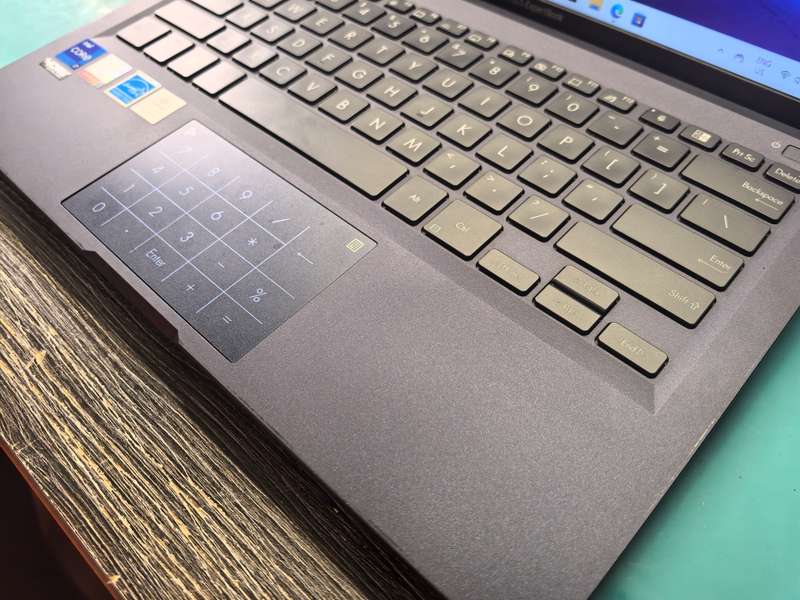 11th GEN i7-ASUS EXPERTBOOK B1400c*i7-1165G7*16GB RAM*512GB SSD*FHD*G7 GRAPHICS*