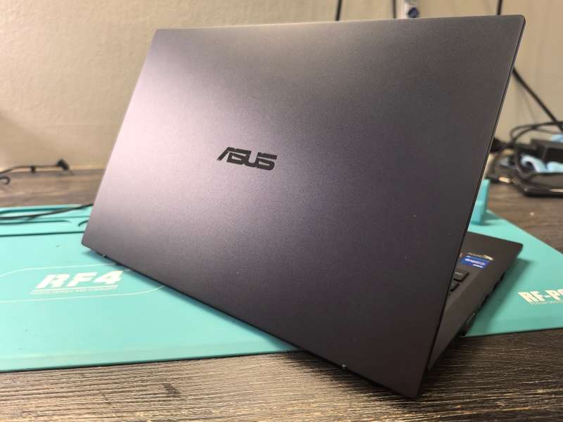 11th GEN i7-ASUS EXPERTBOOK B1400c*i7-1165G7*16GB RAM*512GB SSD*FHD*G7 GRAPHICS*