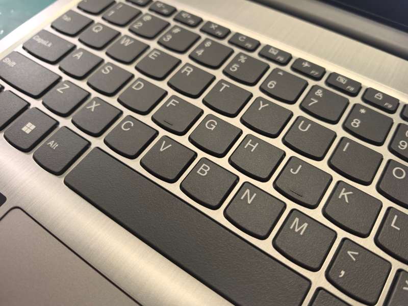 LATE ENTRY-10TH GEN i5-LENOVO IDEAPAD 3-i5-10210U-8GB DDR4*256GB SSD-1TB HDD-FHD