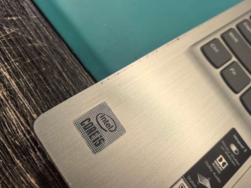 LATE ENTRY-10TH GEN i5-LENOVO IDEAPAD 3-i5-10210U-8GB DDR4*256GB SSD-1TB HDD-FHD