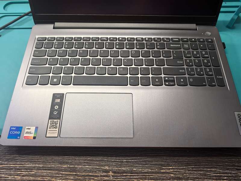 LATE ENTRY-LENOVO IDEAPAD 3*i5-1135G7*8GB DDR4*256GB SSD*1TB HDD-FHD*IRIS GRAPHICS*